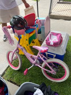 Girls Pink Princess Bike 16” – Good Condition