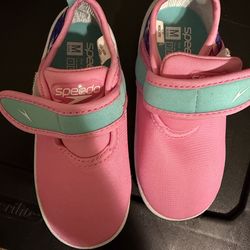 Toddler swimming shoes