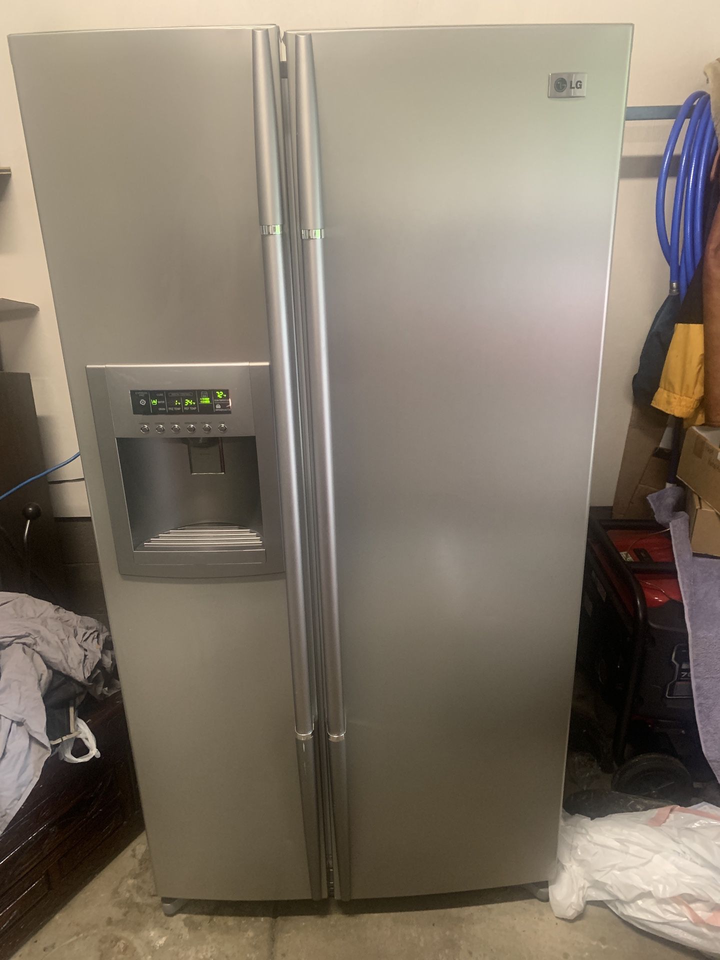 LG side By Side Refrigerator 