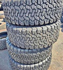 265 65 17 Bfgoodrich ko2 Tires Con 80% de Vida Las 4
