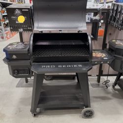 Pitboss 850 Grill And Smoker New
