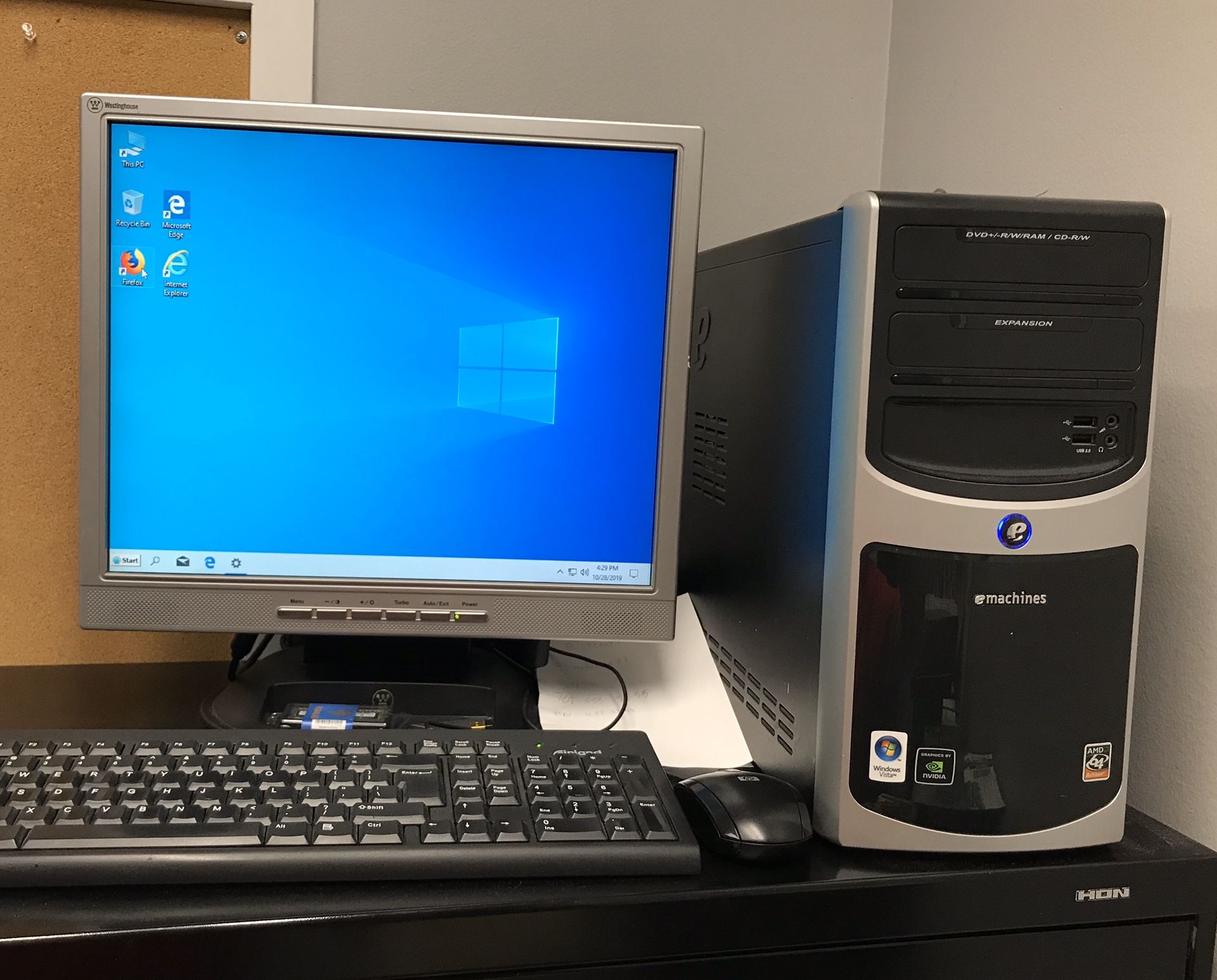 Desktop computer