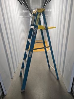 Werner 6 ft Type 1 Fiberglass Step Ladder. "CHECK OUT MY PAGE FOR MORE DEALS "