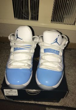 Jordan 11 retro low 1y