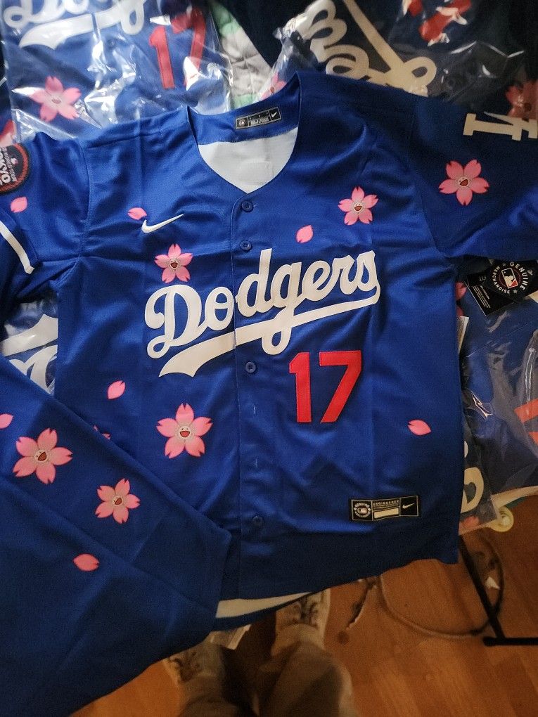 Nike Dodgers MOMO 64ユニフォーム　L MOMO 64 Dodgers White TWICE Edition Cherry Blossom MLB Jersey