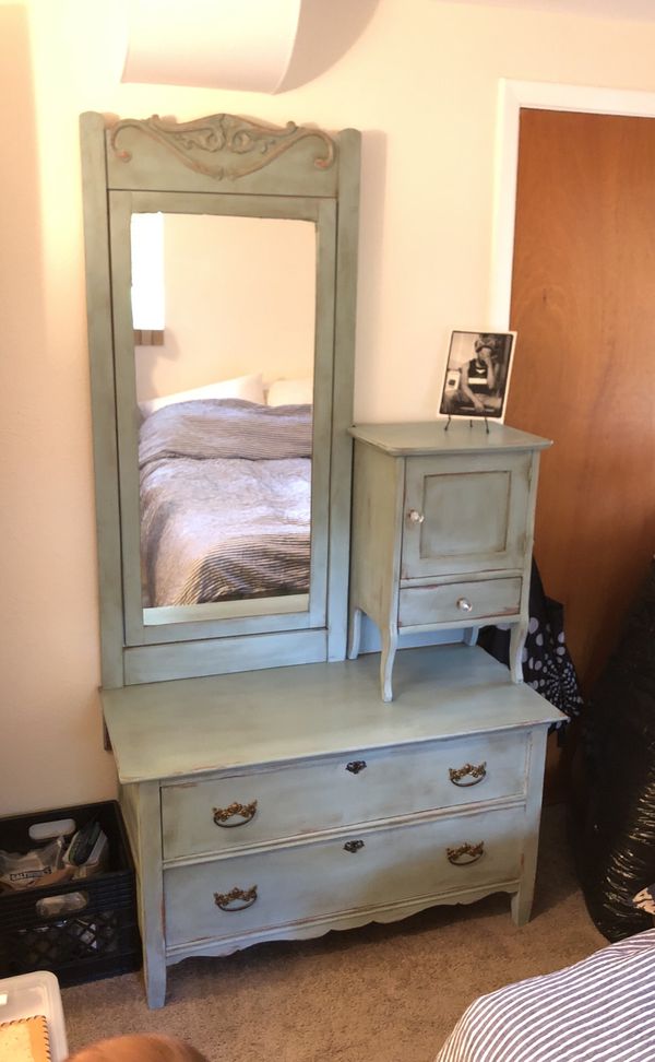 Vintage Dresser With Full Length Mirror And Hat Box For Sale In
