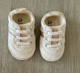 Baby Gap Sneakers Shoes 18 24 Months 
