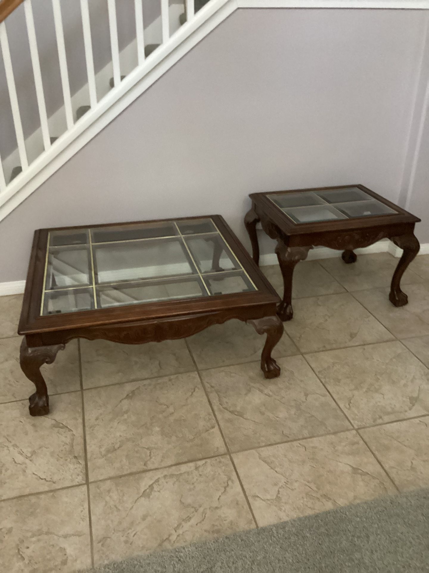 FREE - Coffee Table And Lamp Table Set - Pick Up Only - Simi Valley Area