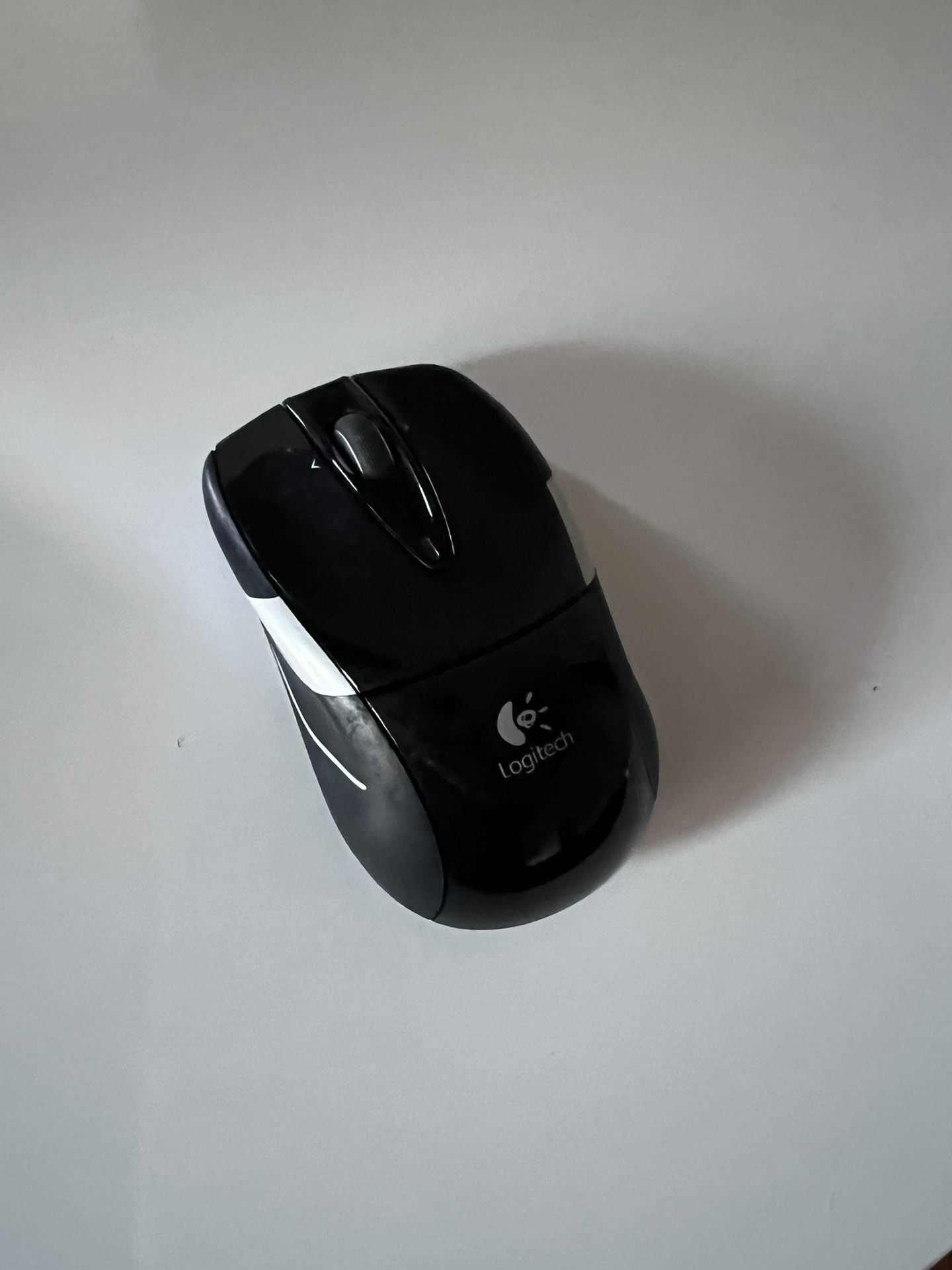 Logitech M525 Wireless Mouse
