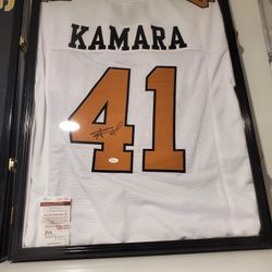 Autographed Saints Memorabilia
