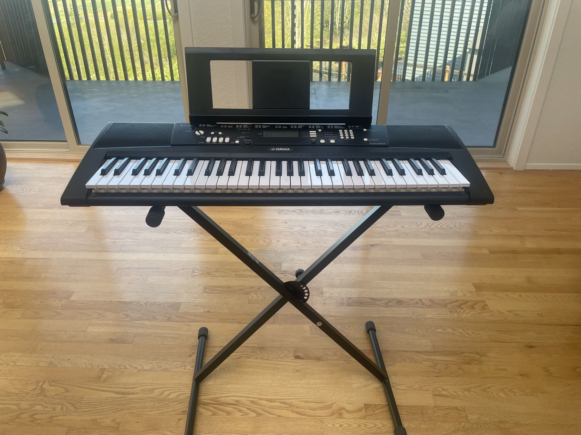 Yamaha Beginner Keyboard