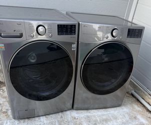 Lavadora Y Secadora LG ThinQ 