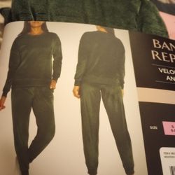 Banana Republic Ladies Velour Sweatshirt And Jogger Set 