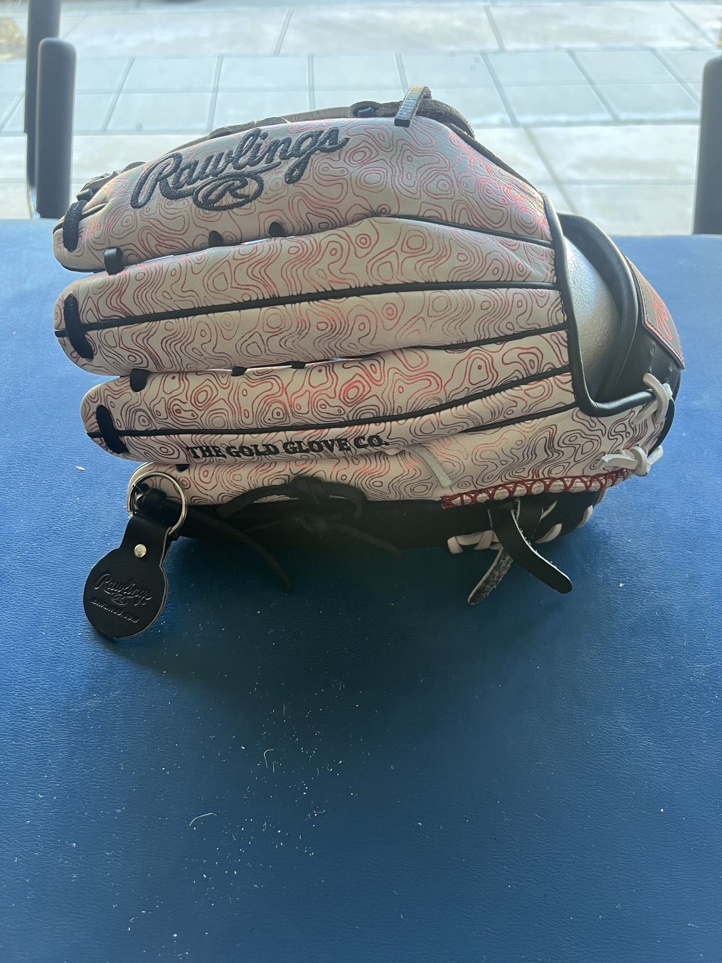 Rawlings Heart of the Hide 12.75" Outfield Glove: PRO3039-6BW