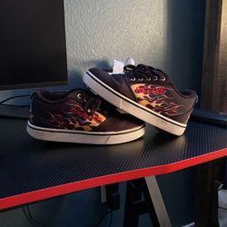 HEELYS 