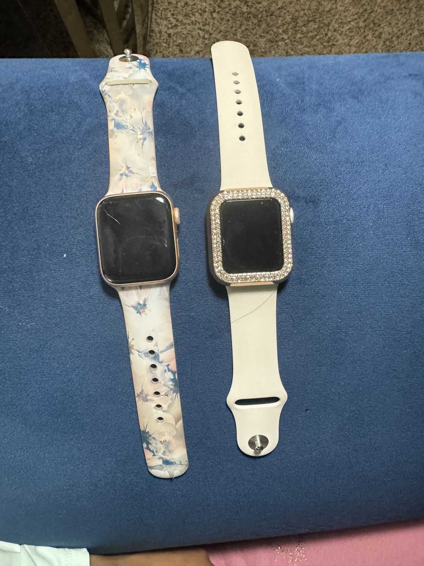 Apple Watches Series 6 And SE