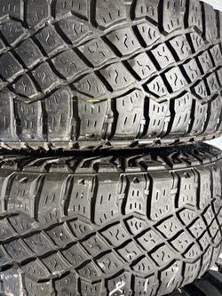 275-70-18 Goodyear LT