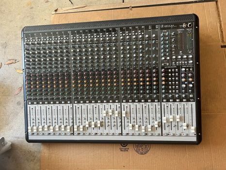 Mackie Onyx 24.4 Live Sound Mixer 24-channel Mixing Console 24-4