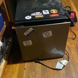 Mini Fridge Used 