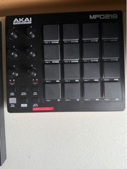 AKAI MPD218 Drum Pad