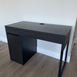 IKEA Micke Desk For Sale