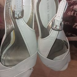 Size 8 M Audrey Brooke High Heels Leather 