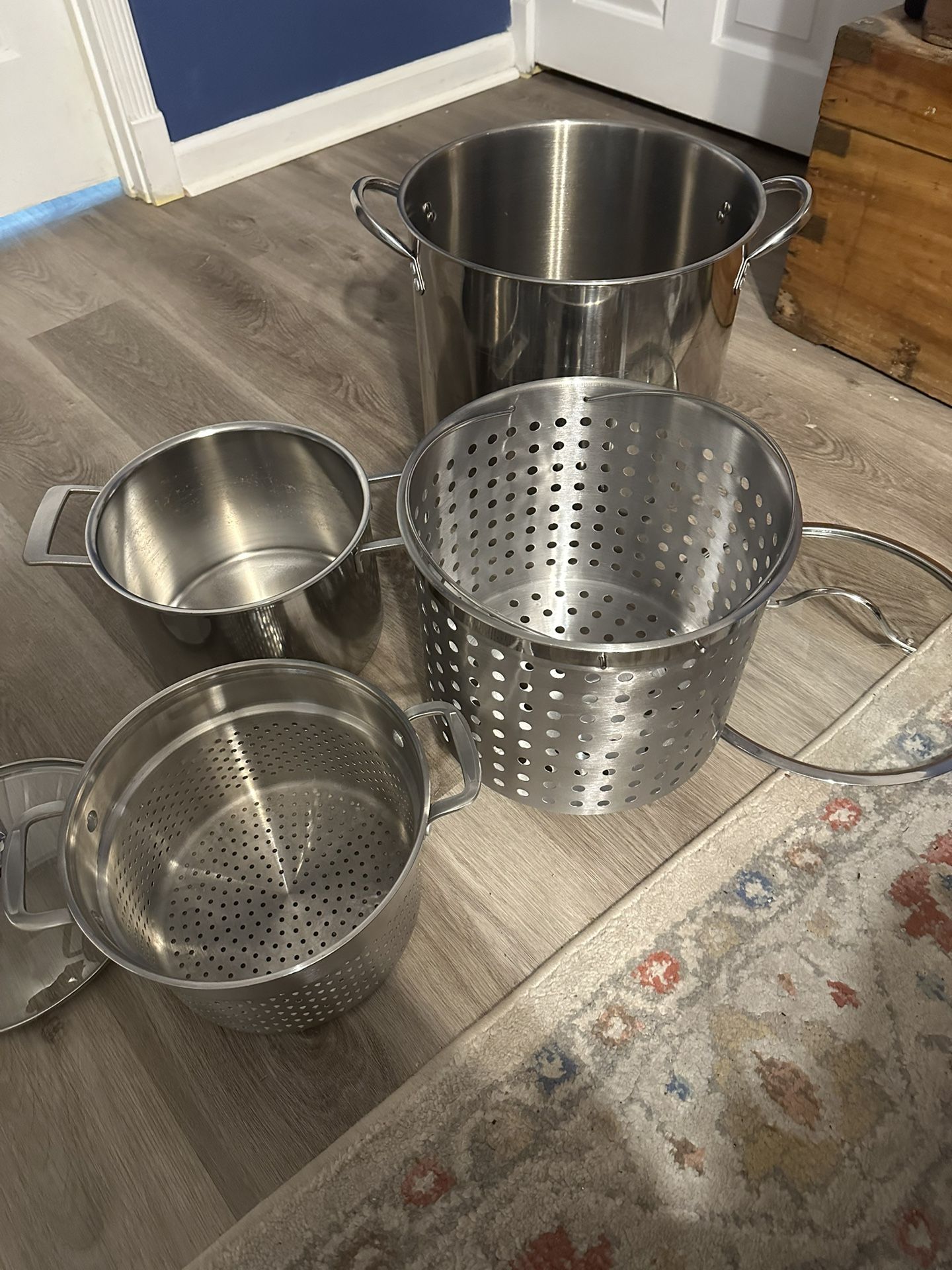 Large Stock Pots W Strainer
