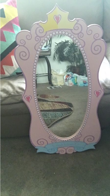 Kids Pink Princess Mirror