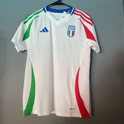 Women’s Italia soccer jersey size medium