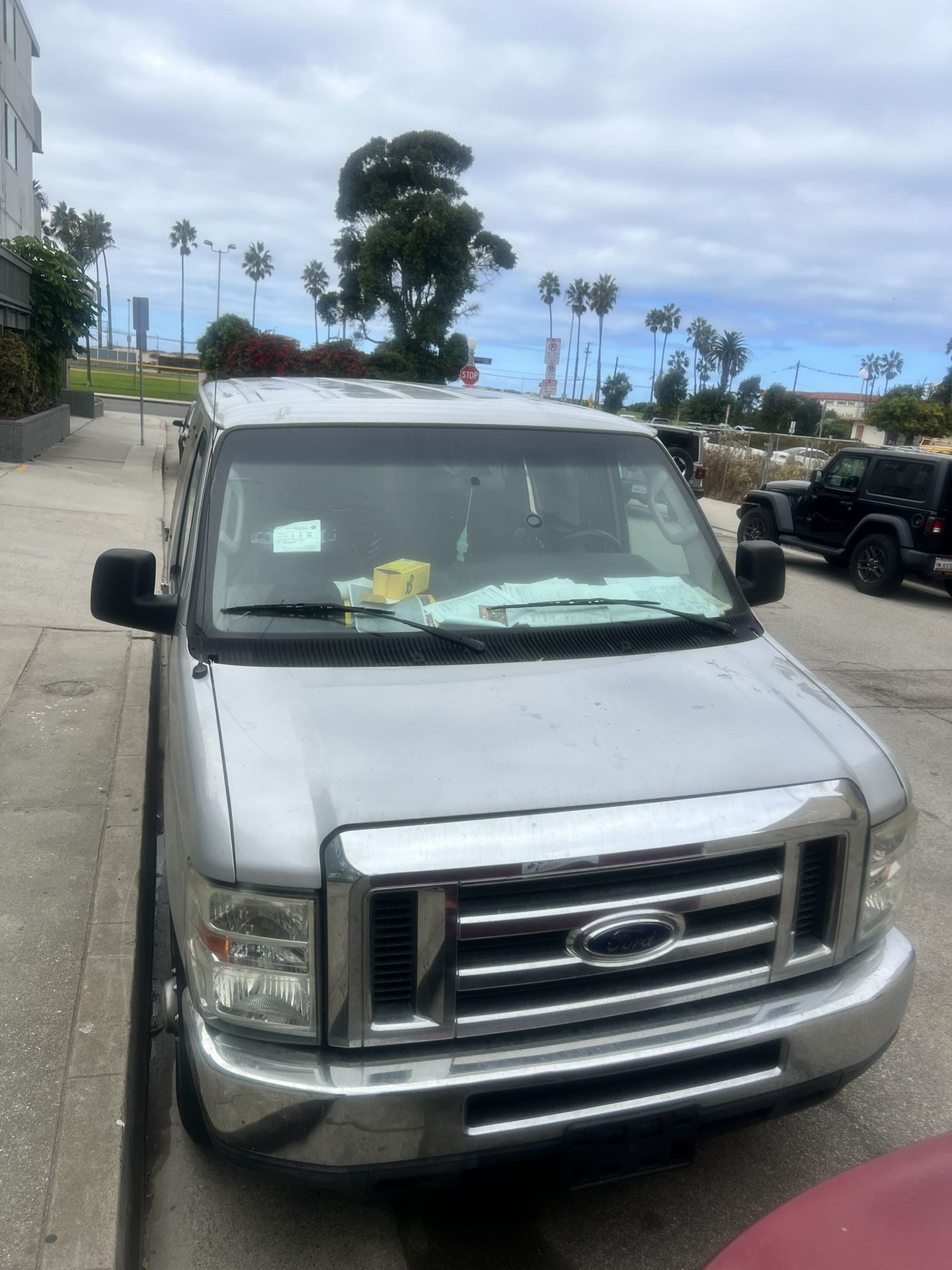2010 Ford E-350