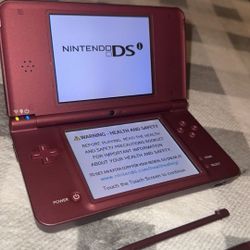 Nintendo DSi XL - Burgundy (Pristine Condition)
