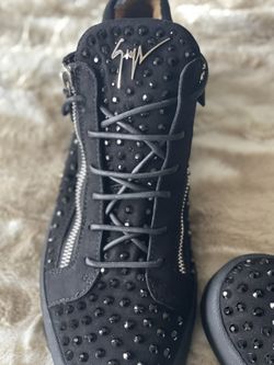 Giuseppe zanotti swarovski store