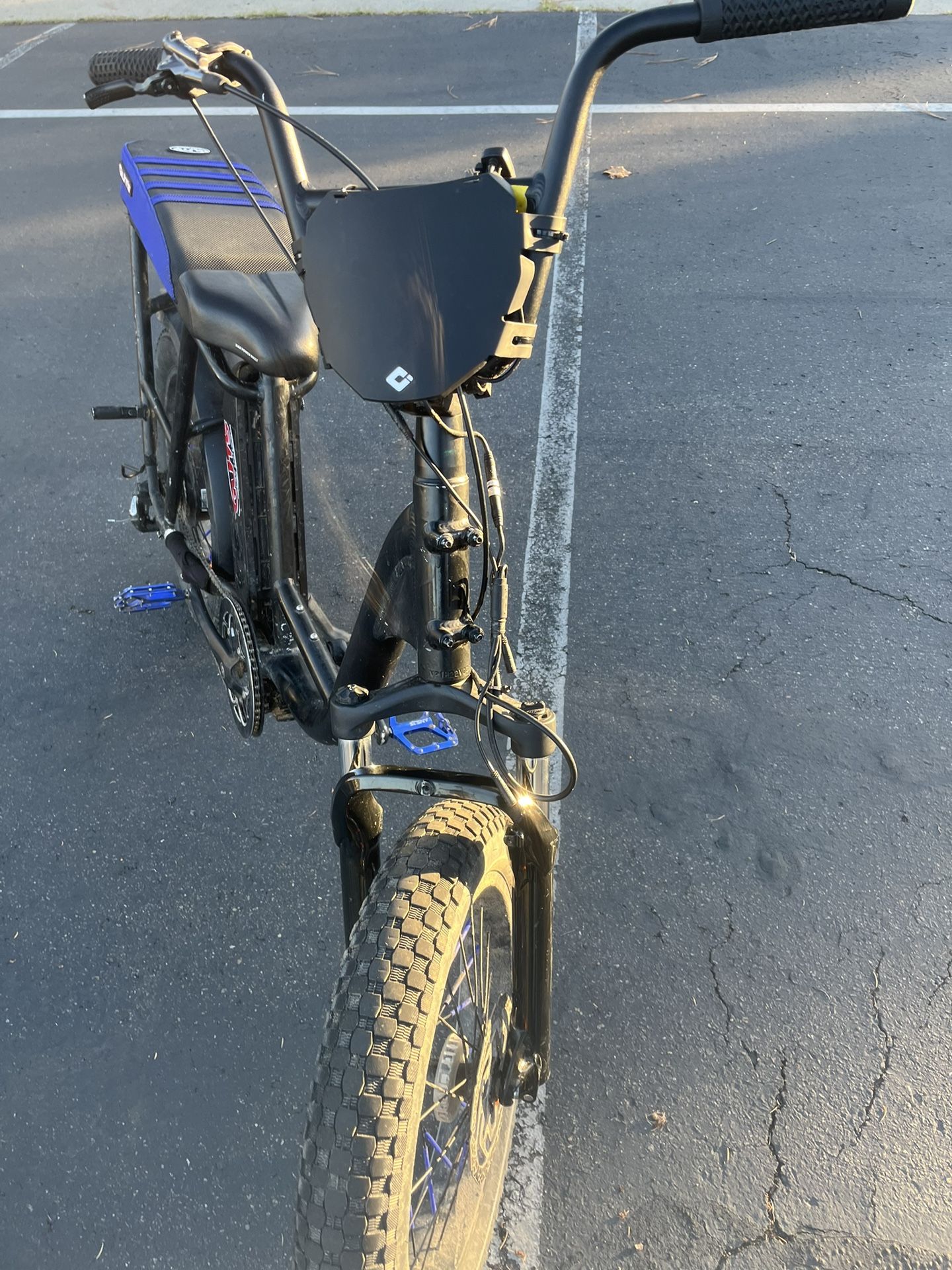 rad runner plus black 35ah controller 500+ in upgrades for Sale in San