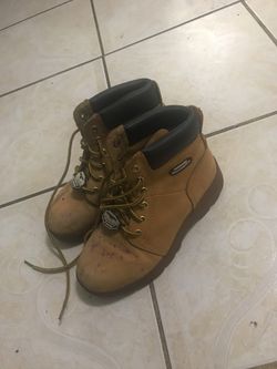 Construction boots