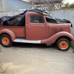 1935 ford truck