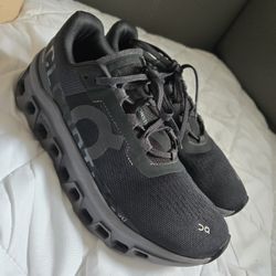 Oncloud Monster Women's Size 8.5/ Men's 7