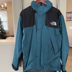 North Face Men’s Medium Outdoor Jacket