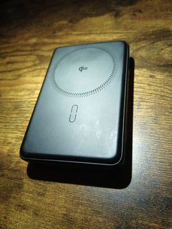 ESR Qi2 Kickstand MagSlim Wireless Power Bank Titanium, 5000mAh, 15W, MagSafe