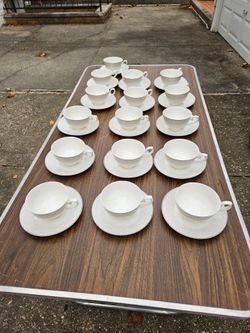 New 32 pieces fine bone china teacup saucer set