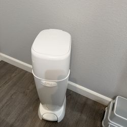 Diaper Genie 