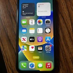 UNLOCKED APPLE IPHONE 11 APPLE WARRANTY 