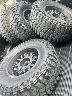35s Tires and 18 Rims