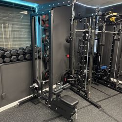 Lat Pulldown Machine + low Row