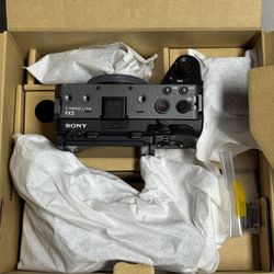 Sony FX3A Like New Full Kit – Barely Used – $3950 Firm