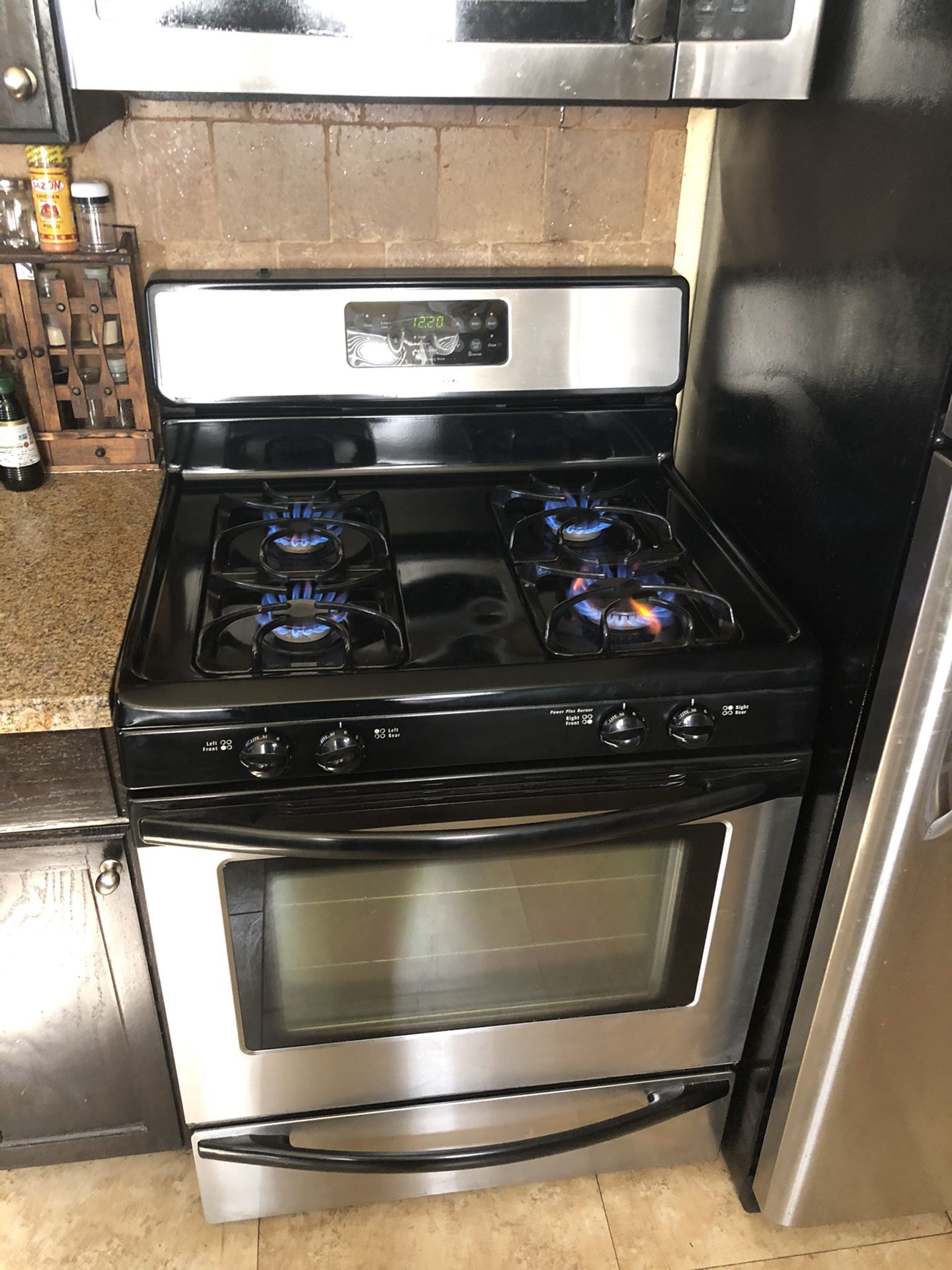 Stove stainless steel frigidaire