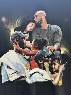 Kobe Bryant & Giana Memorial Shirt. 