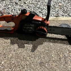 Black Decker Chain Saw 