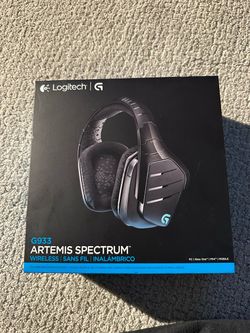 Logitech G933 Artemis Spectrum Wireless Gaming Headset