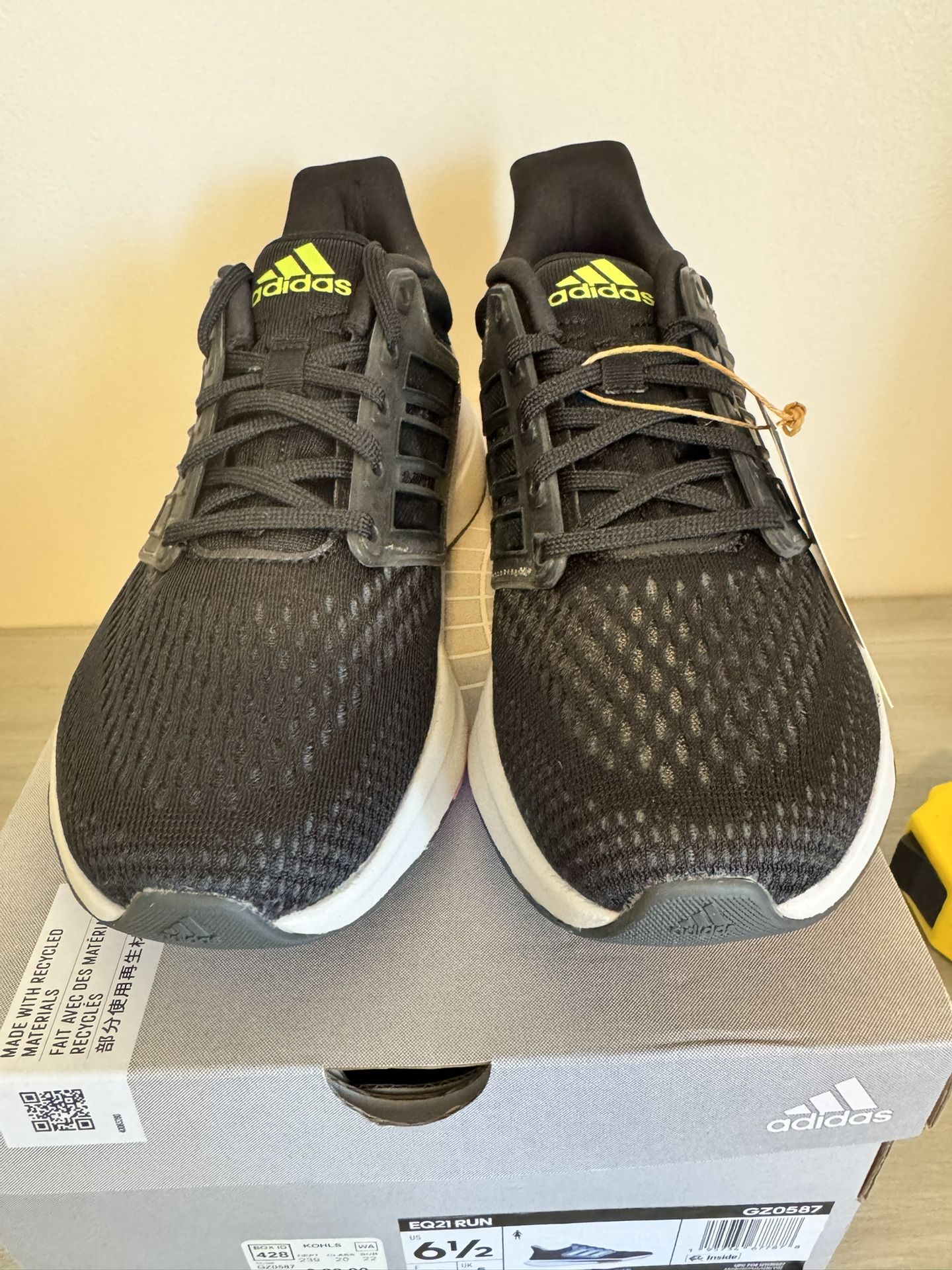 New Adidas EQ21 Run