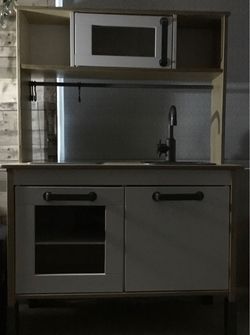 Toy Kitchen